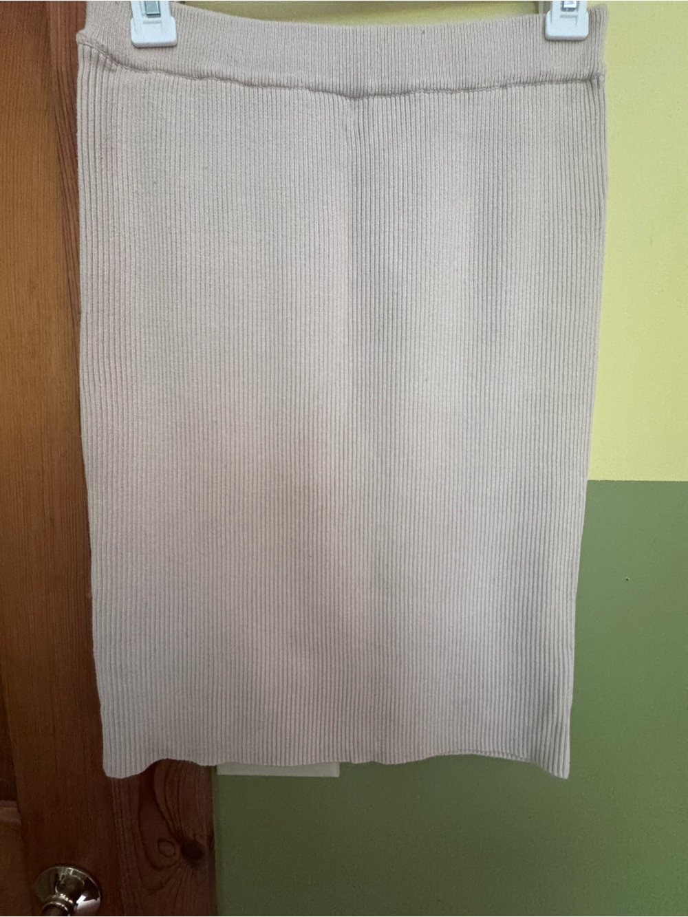 Forever 21 Cream Ribbed Knit Pencil Midi Skirt